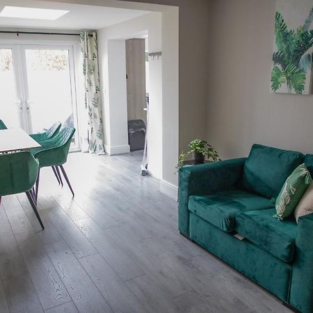 Wave Stays - Ground Floor Apartment - Outside Seating Area Cleveleys Esterno foto